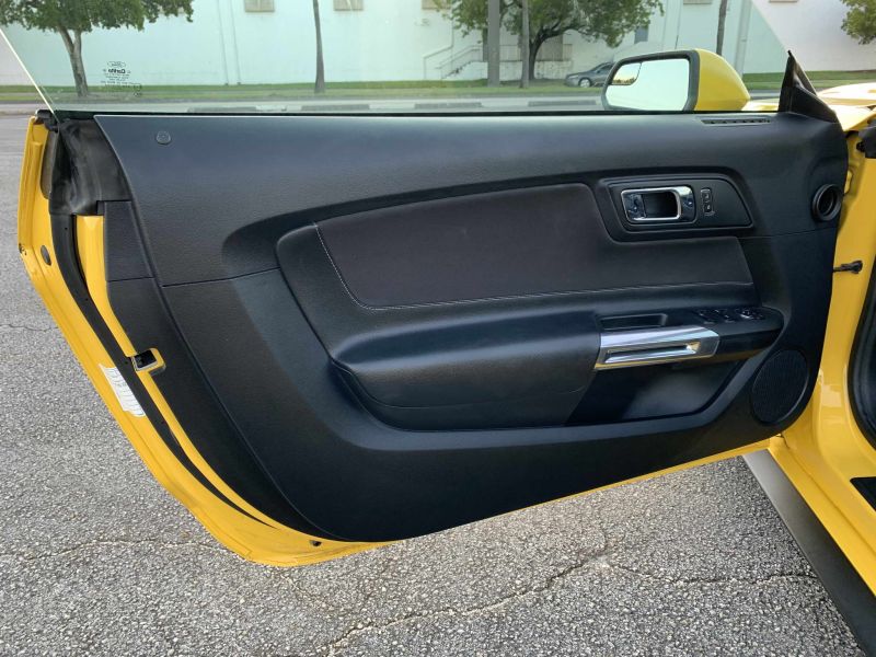 Ford Mustang pic #1266