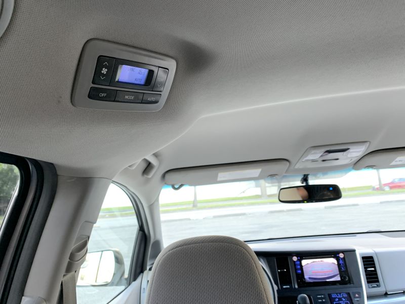 Toyota Sienna pic #1361