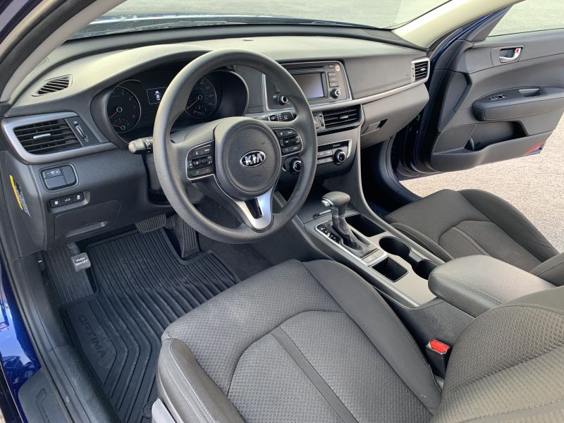Kia Optima pic #1420