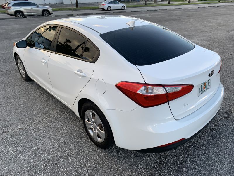 Kia Forte renta de auto