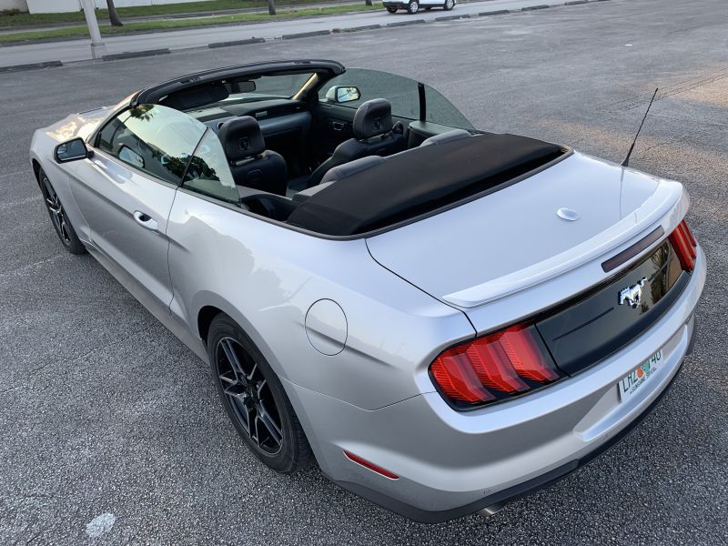 Ford Mustang pic #1614