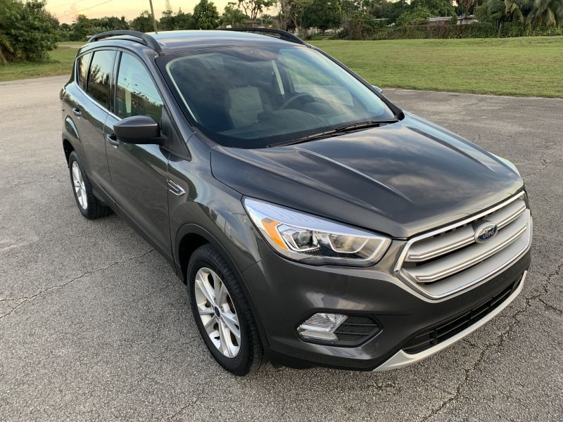 Ford Escape SE rental