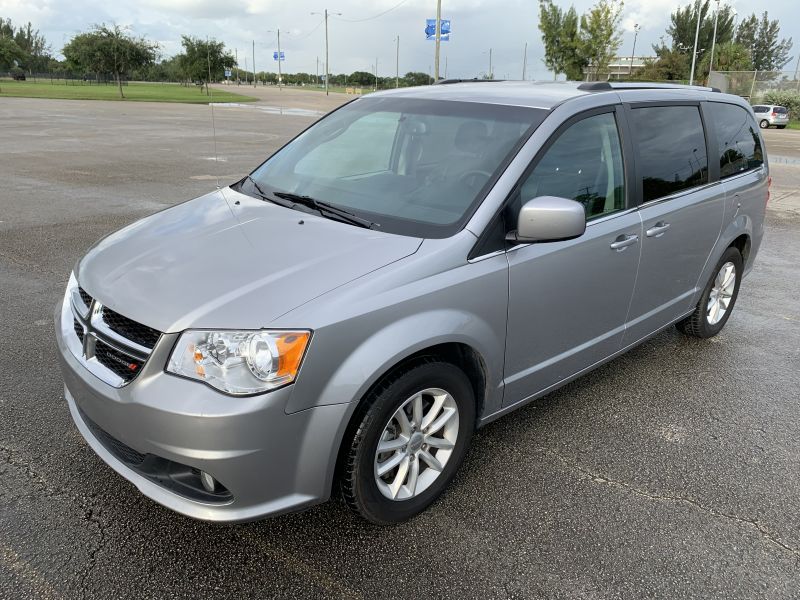 Dodge Grand Caravan long-term rental in Miami, Florida