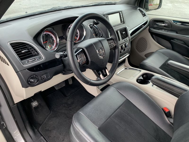 Dodge Grand Caravan pic #1706