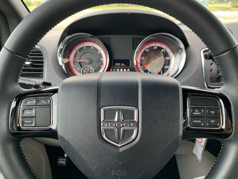 Dodge Grand Caravan pic #1710