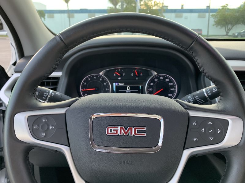 GMC Acadia pic #1859