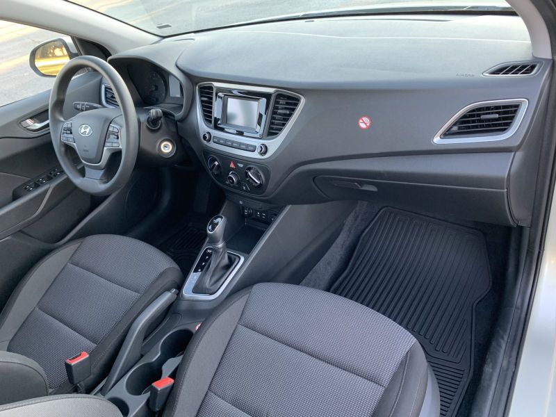 Hyundai Accent pic #209