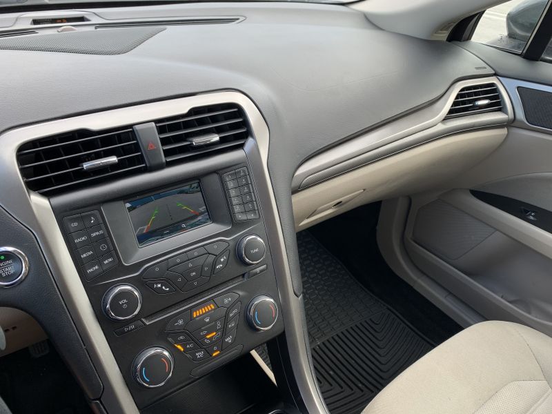 Ford Fusion Hybrid pic #2177