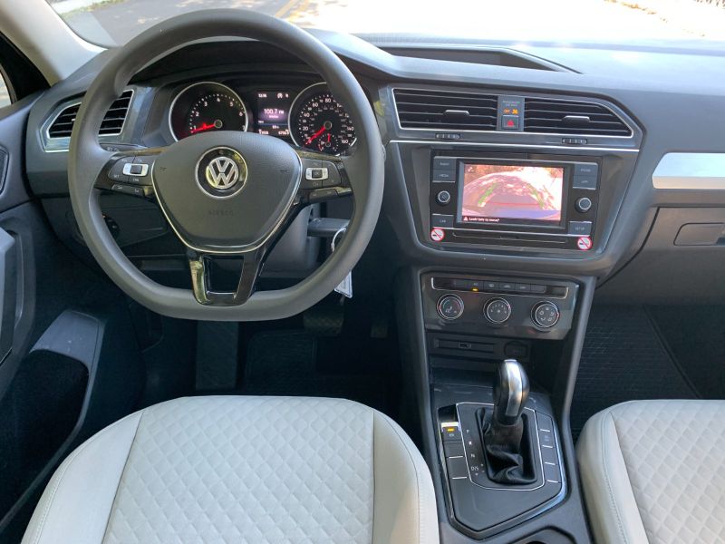 VW Tiguan pic #2688