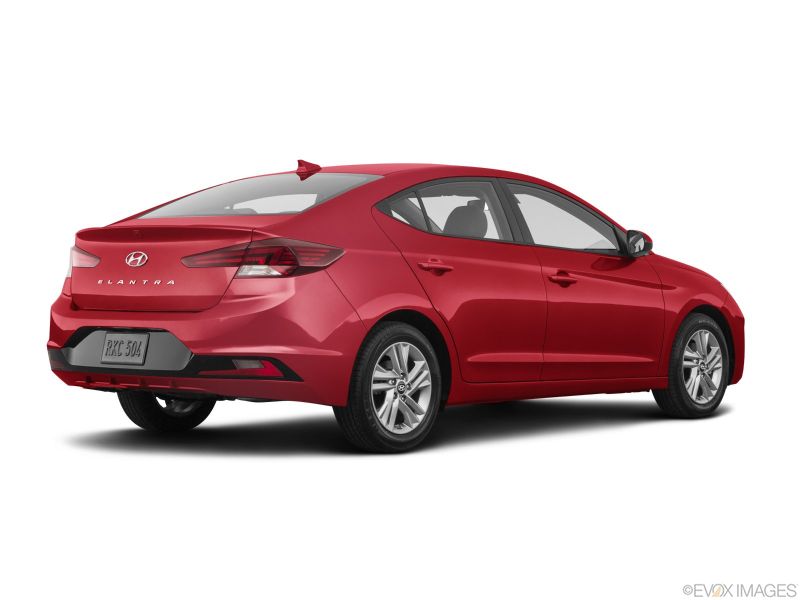 Hyundai Elantra alquiler del coche