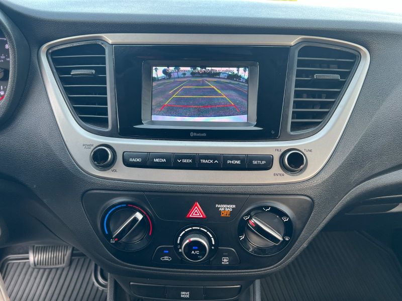 Hyundai Accent pic #3480