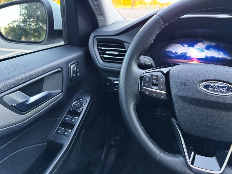 Ford Escape SE pic #4139