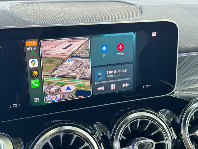 Mercedes-Benz GLB 250 pic #4186