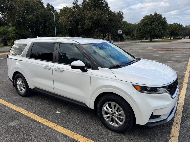 Kia Carnival for hire