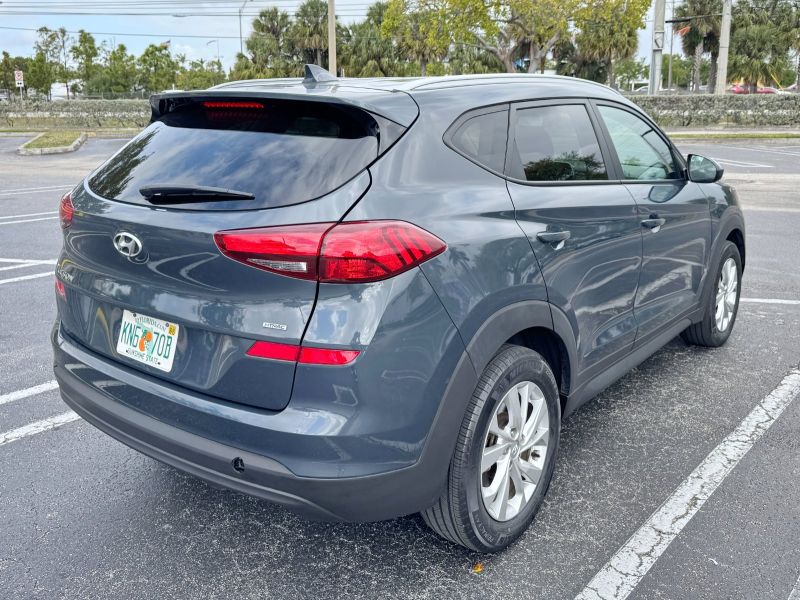 Hyundai Tucson a noleggio
