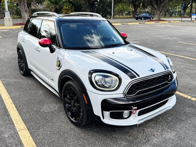 MINI Countryman Plug-In Hybrid zu vermieten