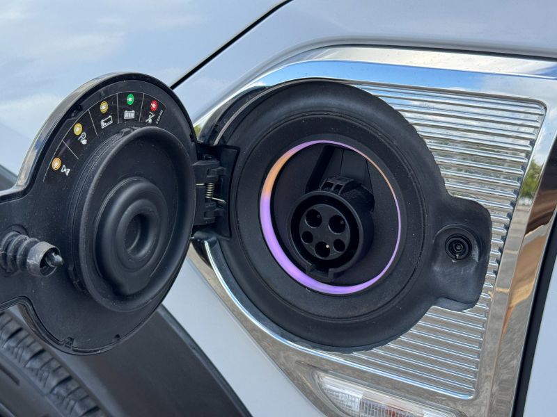 MINI Countryman Plug-In Hybrid pic #4788