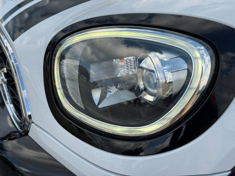 MINI Countryman Plug-In Hybrid pic #4791