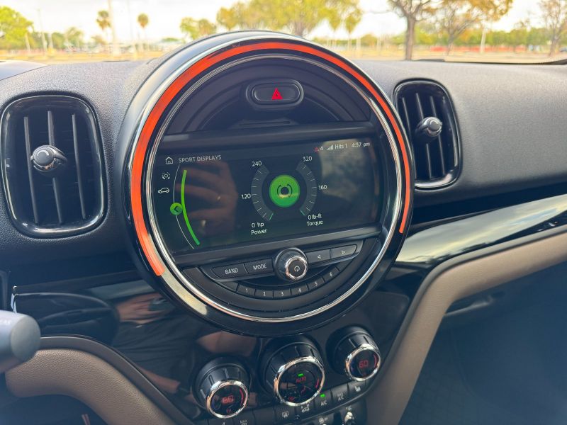 MINI Countryman Plug-In Hybrid pic #4829