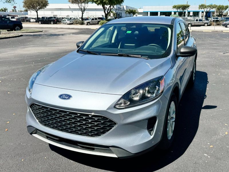 Ford Escape SE Hybrid long-term rental in Miami, Florida