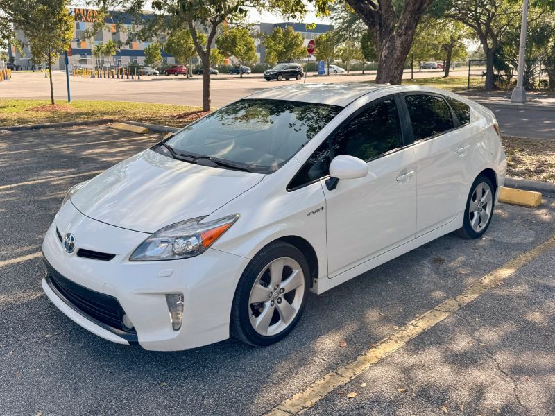 Toyota Prius Five long-term rental in Miami, Florida