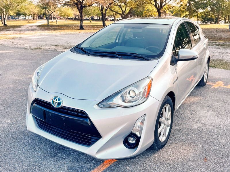 Toyota Prius C Four Langzeitmiete in Miami, Florida