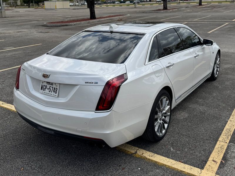 Cadillac CT6 Plug-In Hybrid zu mieten