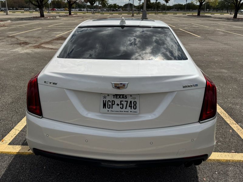 Cadillac CT6 Plug-In Hybrid pic #4970