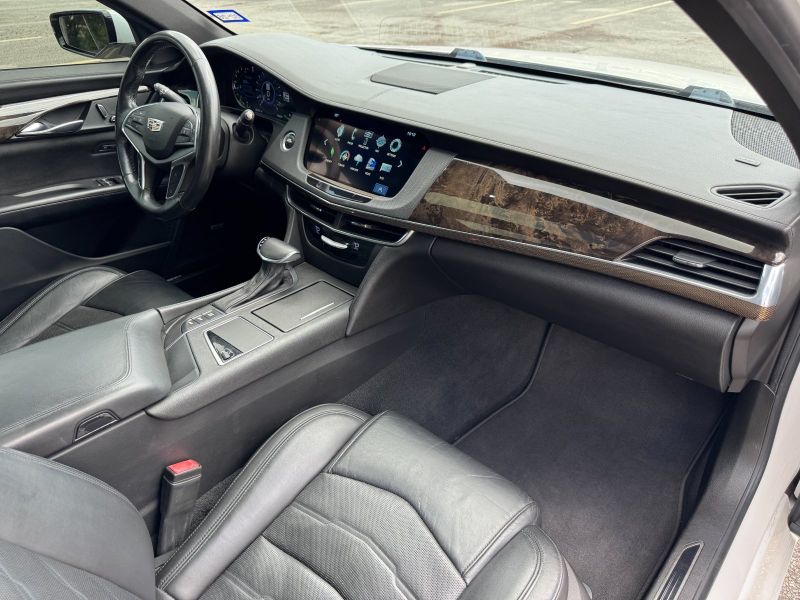 Cadillac CT6 Plug-In Hybrid pic #4993