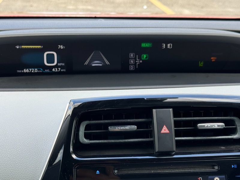 Toyota Prius Touring pic #5082