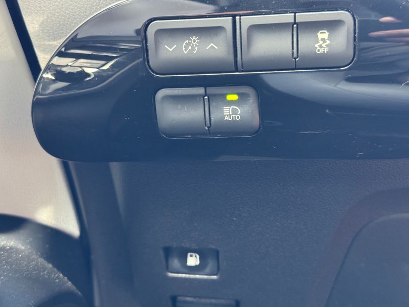 Toyota Prius Touring pic #5091