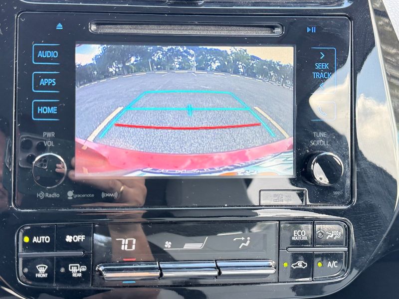 Toyota Prius Touring pic #5092