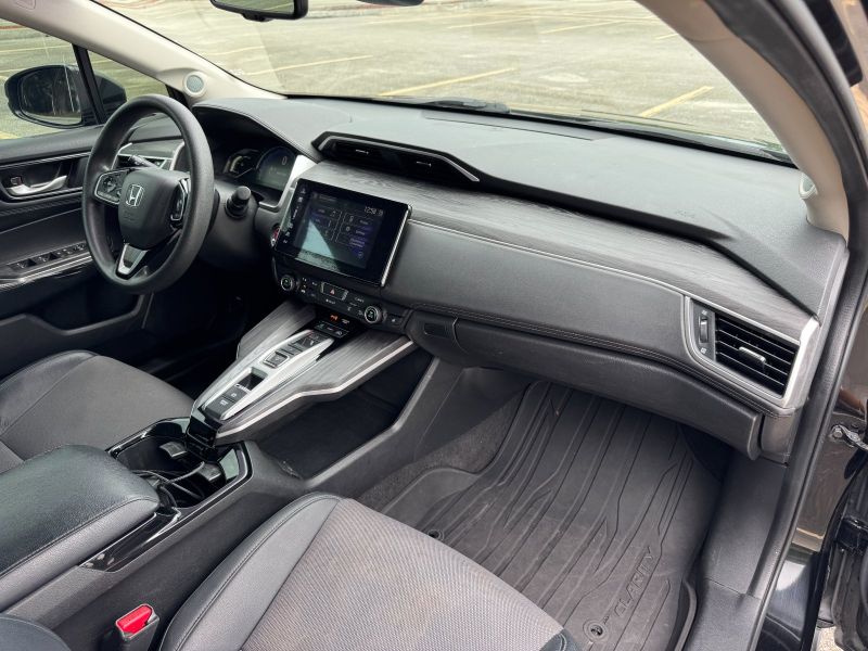 Honda Clarity Plug-In Hybrid pic #5387