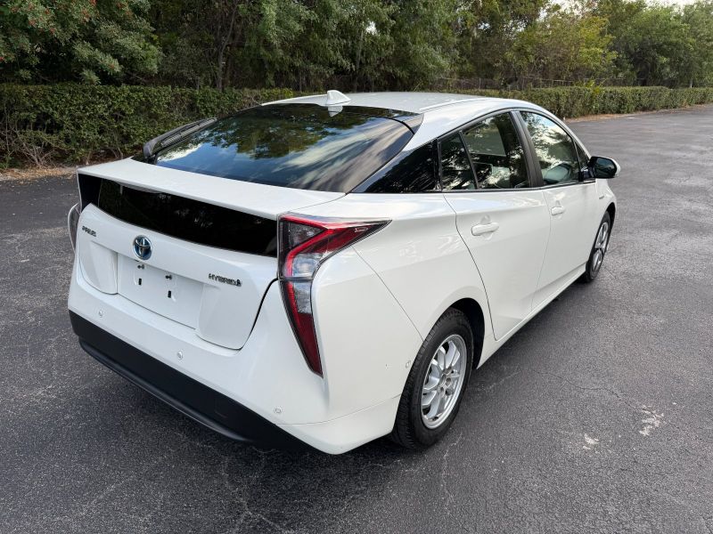 Toyota Prius Two for rent