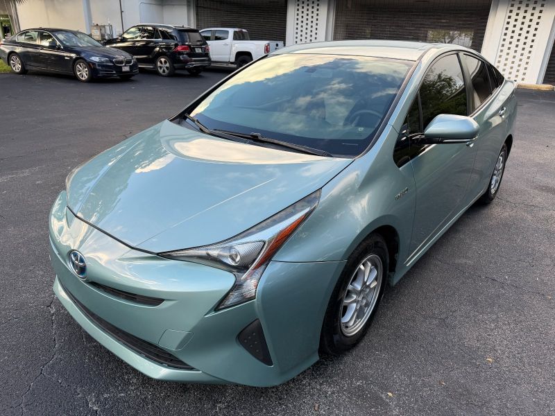 Toyota Prius Four long-term rental in Miami, Florida