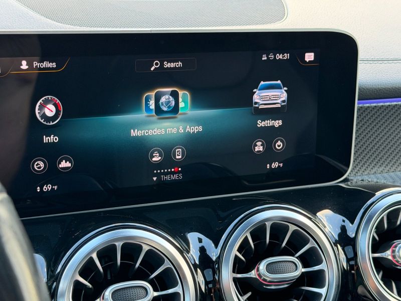 Mercedes-Benz GLB 250 pic #5887