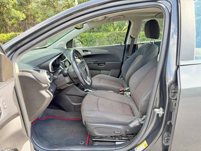 Chevrolet Sonic pic #5927