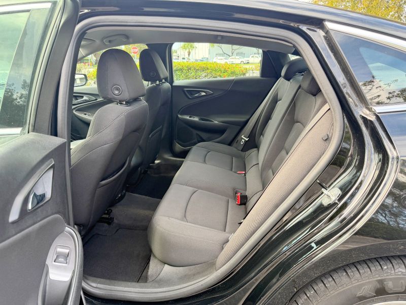 Chevrolet Malibu pic #5979