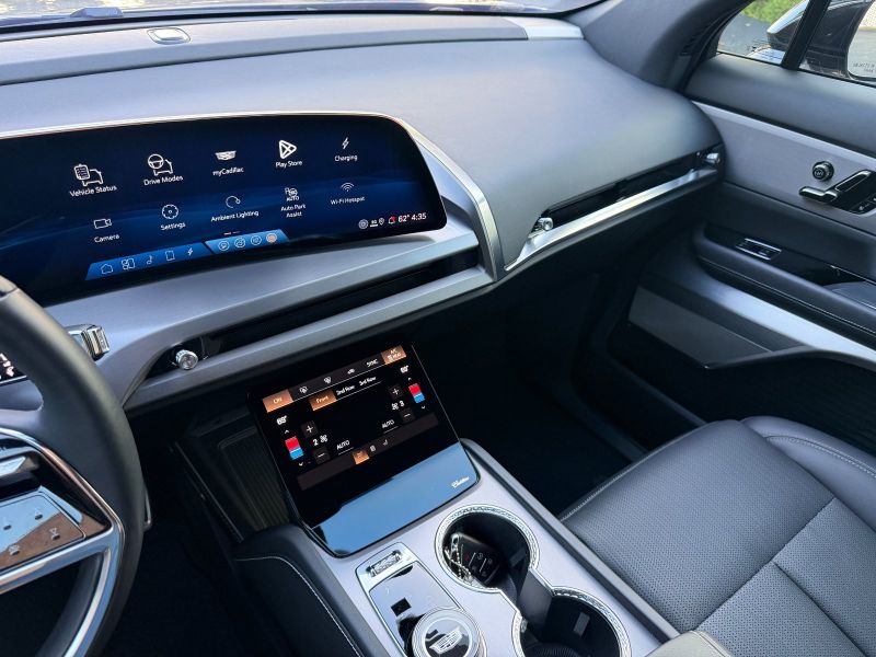 Cadillac Vistiq 900 e4 pic #6097