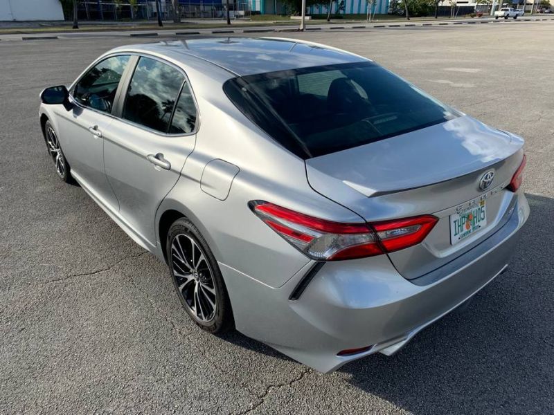 Toyota Camry pic #679