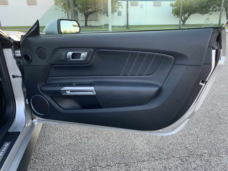 Ford Mustang pic #846