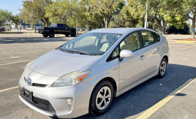 Hybrids in Car Rental